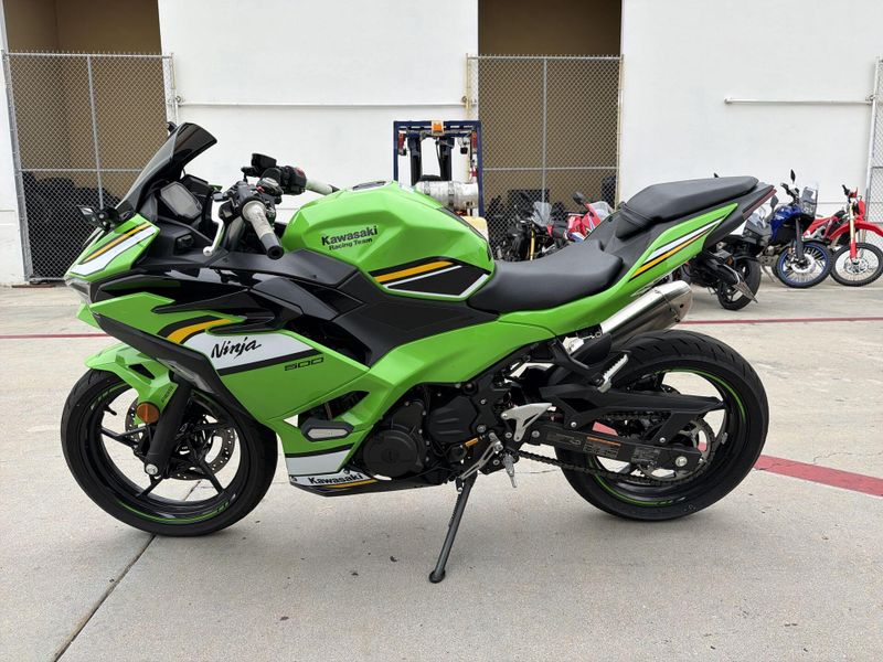 Used 2025 Kawasaki NINJA 500 KRT SE ABS Image 14