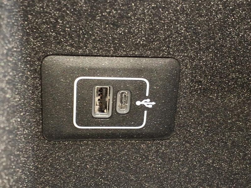 New 2026 Maserati Grecale ModenaImage 24