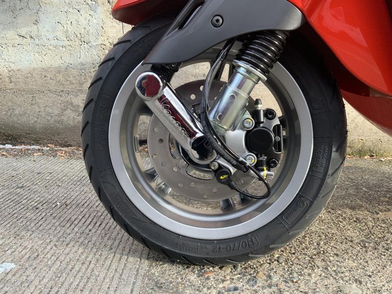 New 2024 Vespa PRIMAVERA 50 