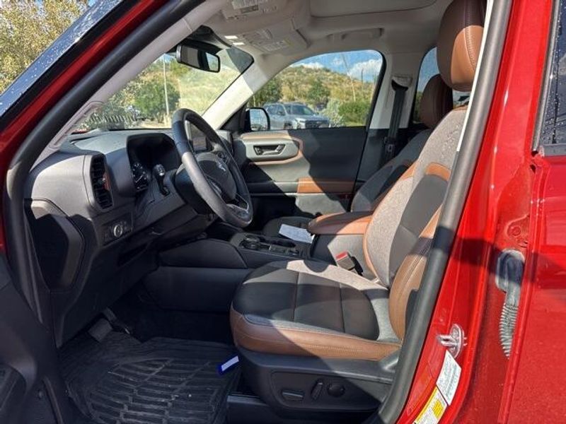 2024 Ford Bronco Sport Outer Banks photo 9