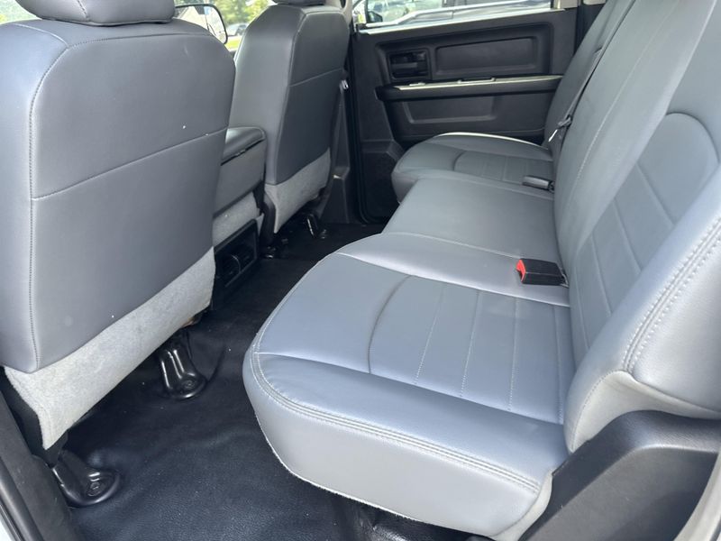 Used 2018 RAM 3500 Chassis TradesmanImage 16