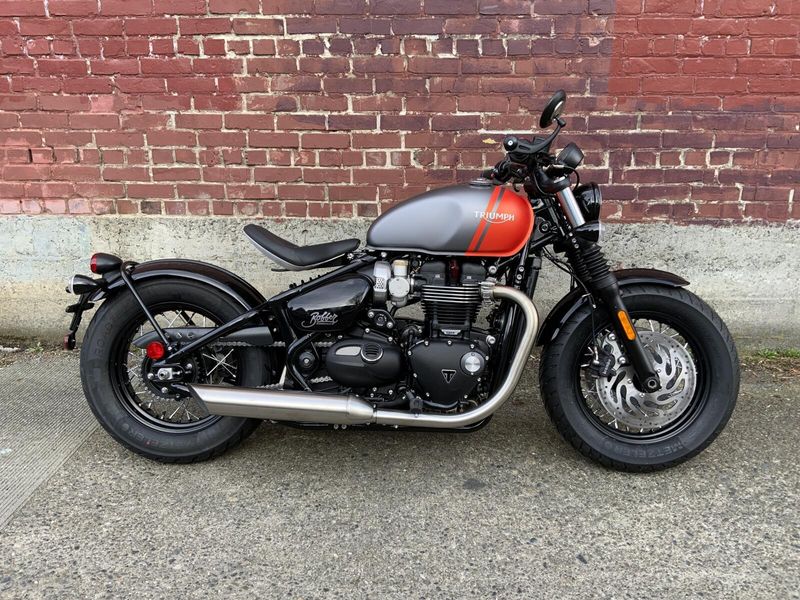 2025 Triumph Bonneville Bobber