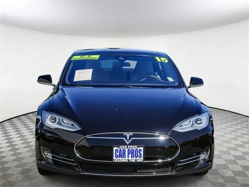 2015 Tesla Model S 70DImage 3