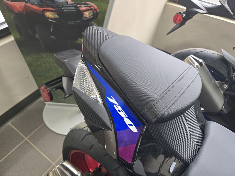 NEW 2026 SUZUKI GSXR750 Image 11