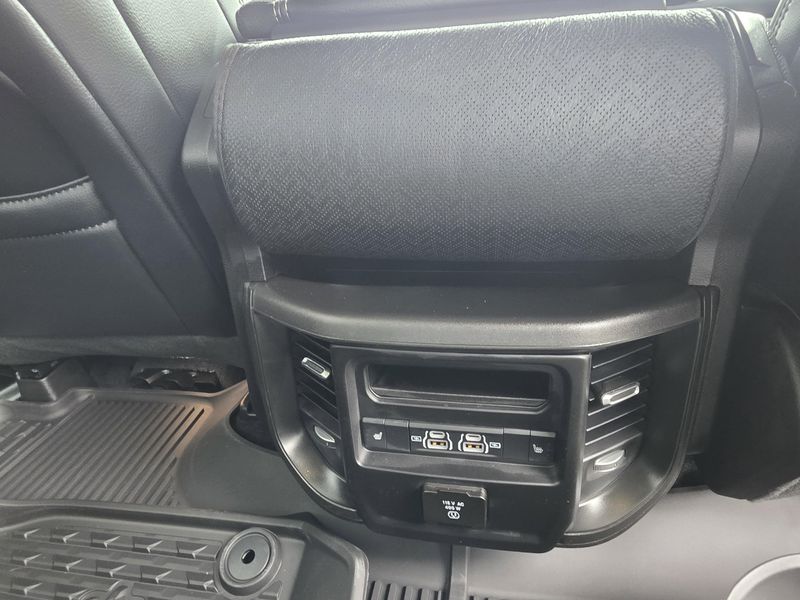 New 2025 RAM 1500 LaramieImage 29