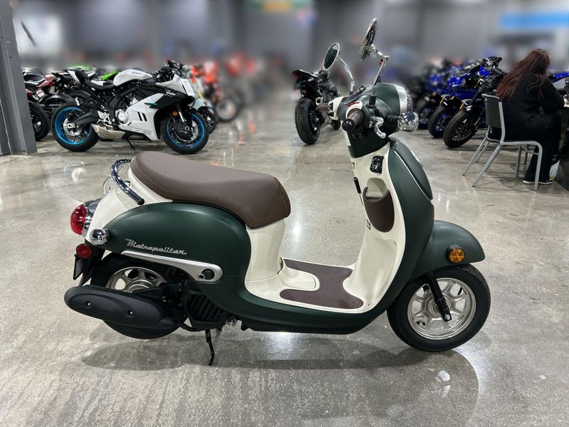 New 2024 Honda Metropolitan Image 13
