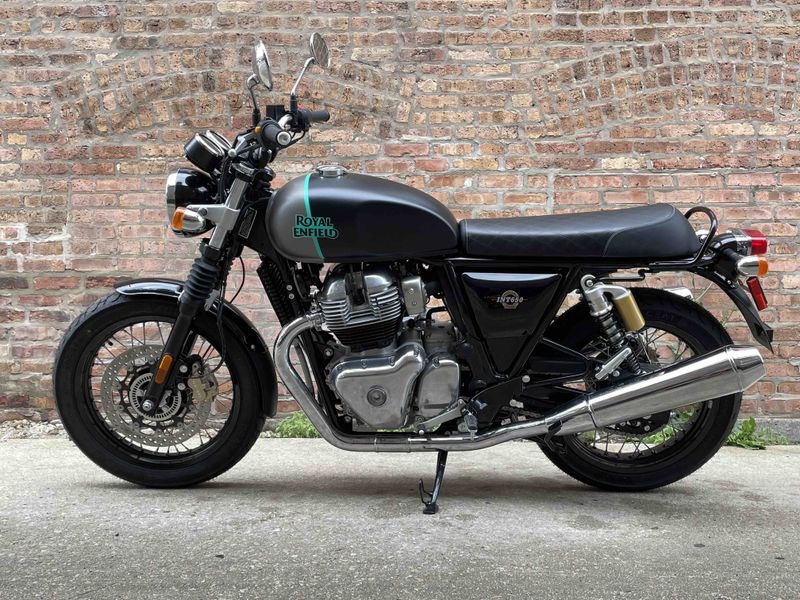 2022 Royal Enfield Twins INT650Image 2