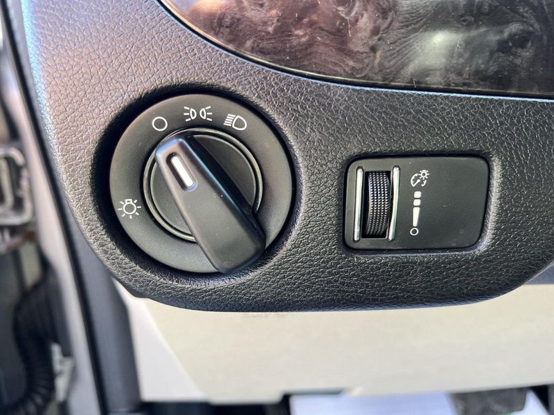2015 Dodge Grand Caravan SXT photo 13
