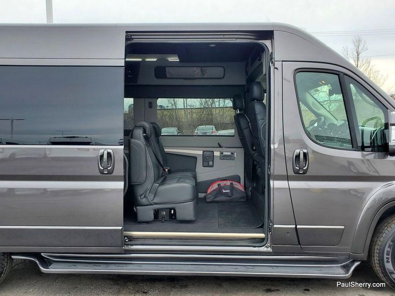 New 2024 RAM Promaster 3500 Slt+ Window Van High Roof 159