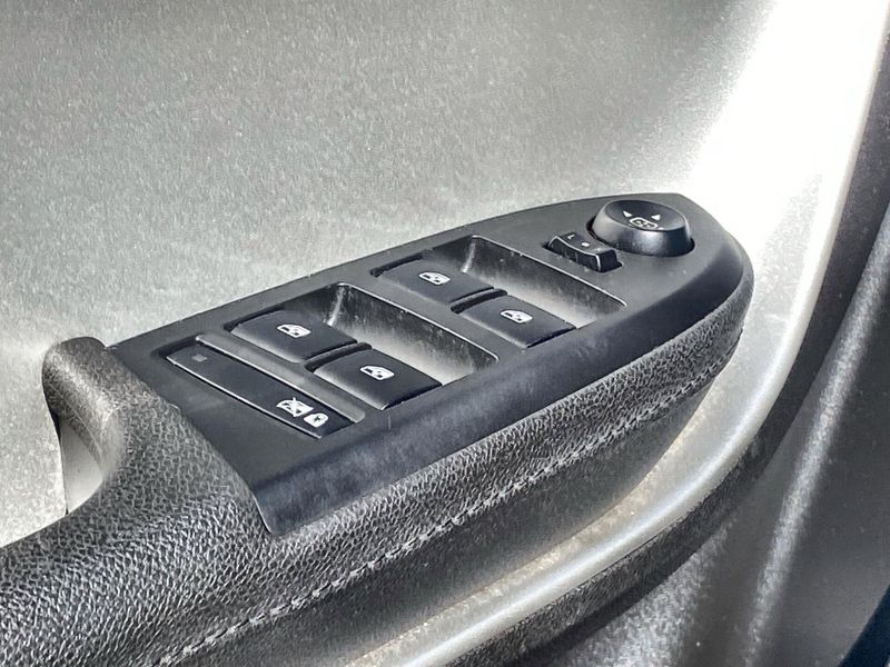 Used 2012 Chevrolet Volt BaseImage 23