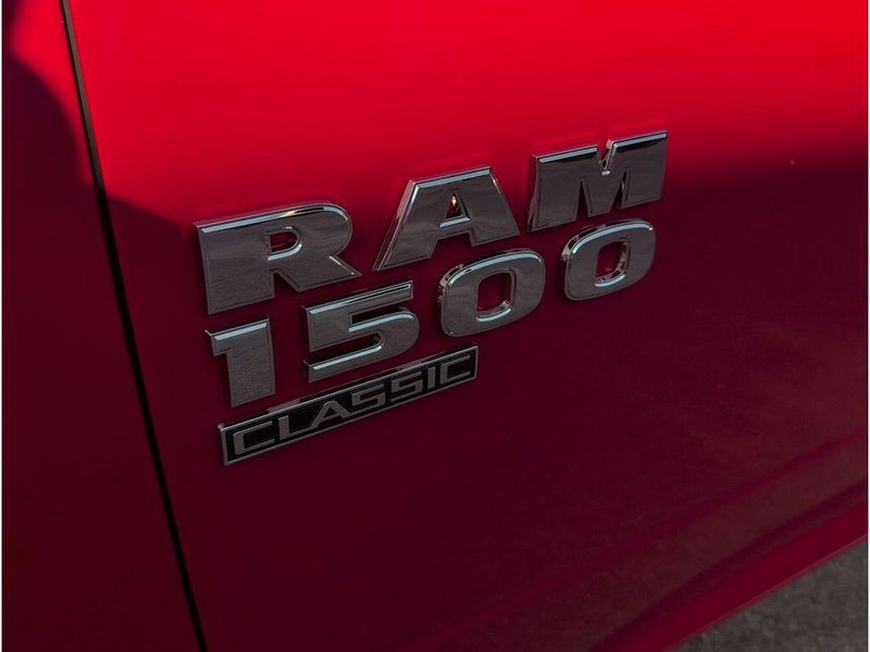 2022 RAM 1500 Classic SLTImage 10