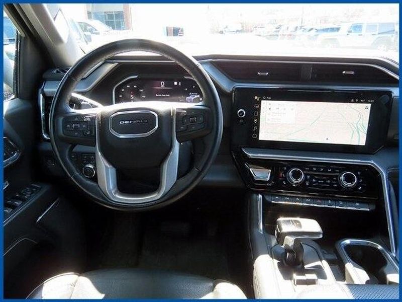 2023 GMC Sierra 1500 DenaliImage 12