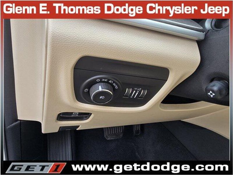 2022 Jeep Grand Cherokee Limited photo 16