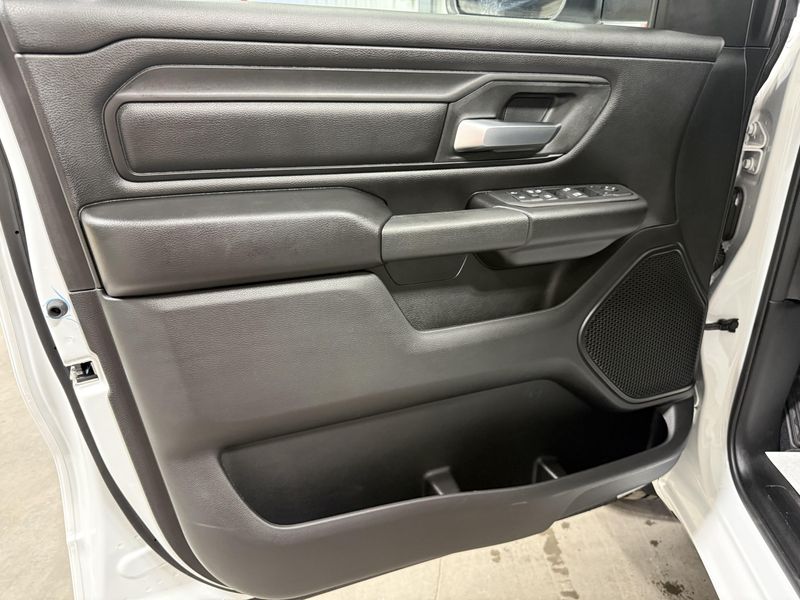 New 2026 RAM 1500 Express Crew Cab 4x4 5