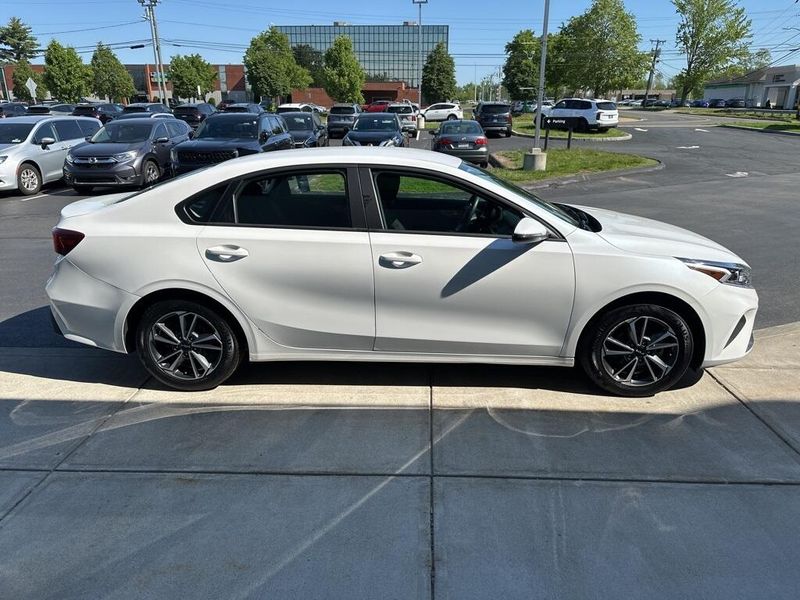 2023 Kia Forte LXSImage 4