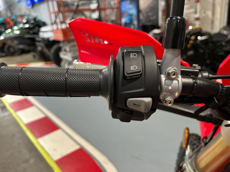 New 2025 Honda CRF450RL Image 12