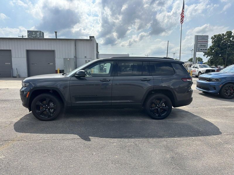 2024 Jeep Grand Cherokee L Altitude XImage 5