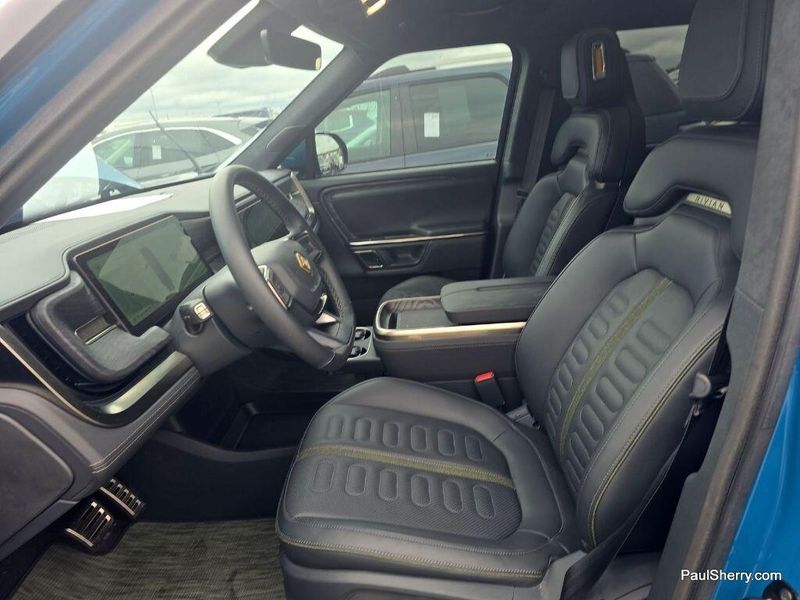 2023 Rivian R1S Launch EditionImage 11