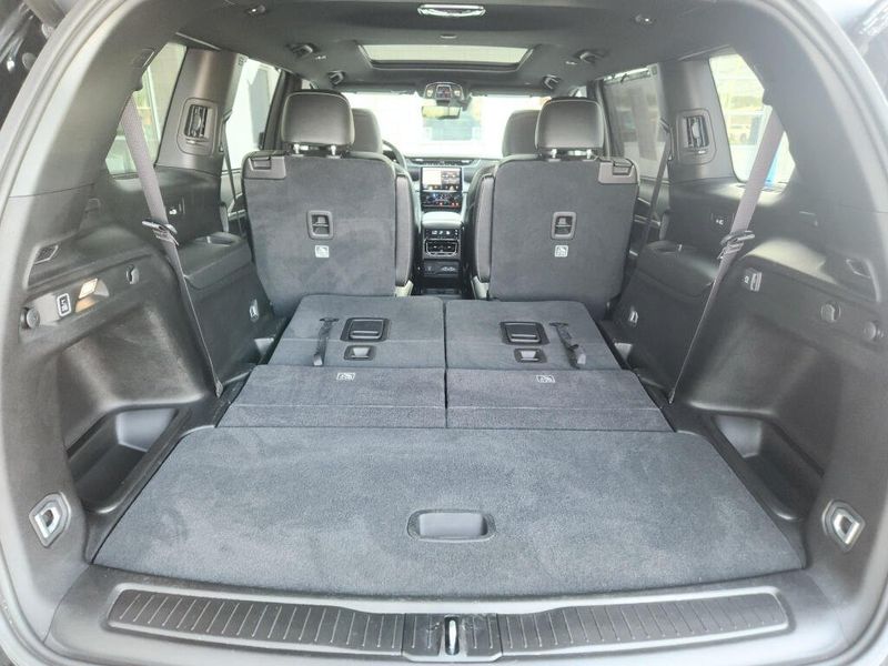 Used 2024 Jeep Grand Cherokee L Limited