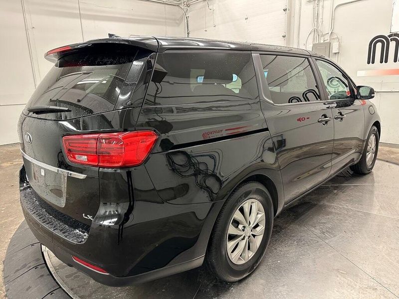 2020 Kia Sedona LXImage 15