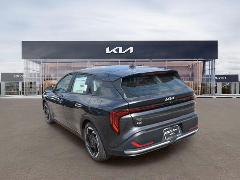 New 2026 Kia K4 EXImage 6