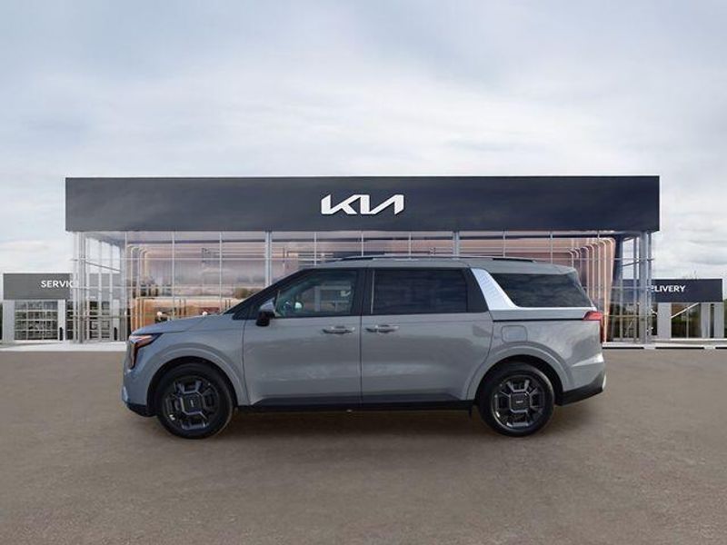 New 2026 Kia Carnival Hybrid EXImage 7