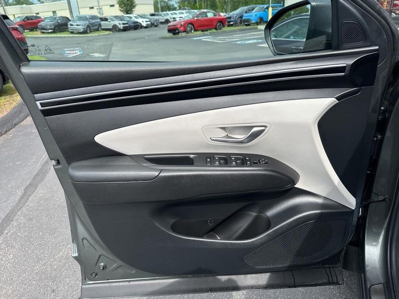 Used 2023 Hyundai Tucson SELImage 29