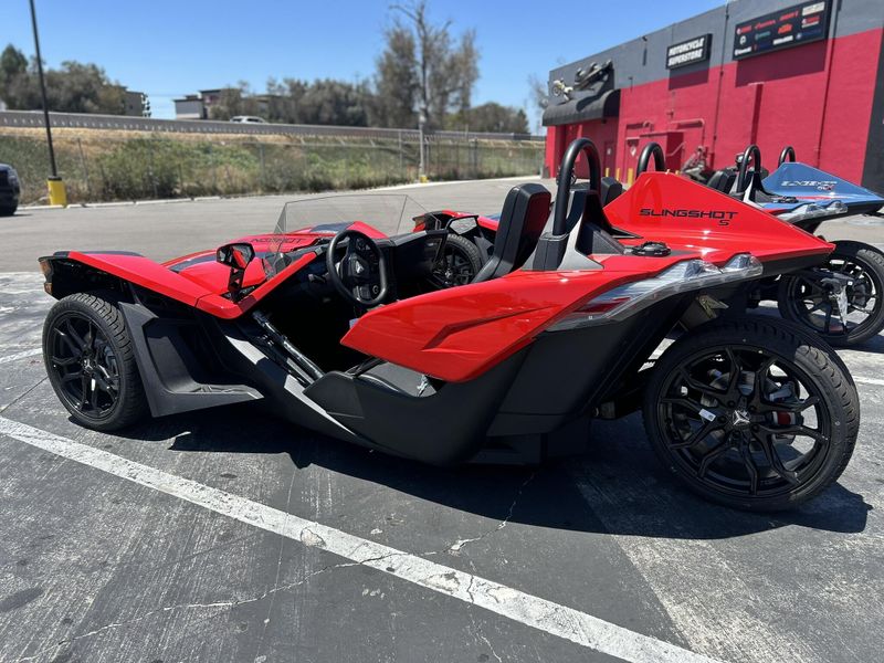New 2025 Polaris SLINGSHOT S AUTODRIVE Image 6