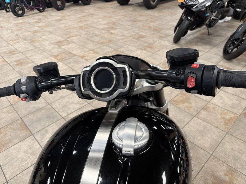 Used 2023 Triumph Rocket 3 R (Euro 5a) Image 23