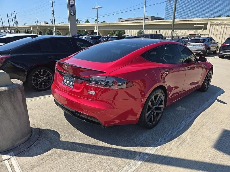 2022 Tesla Model S Plaid photo 3