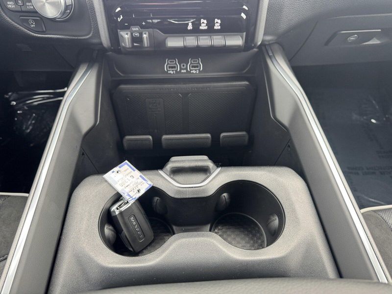 2025 RAM 1500 LaramieImage 22