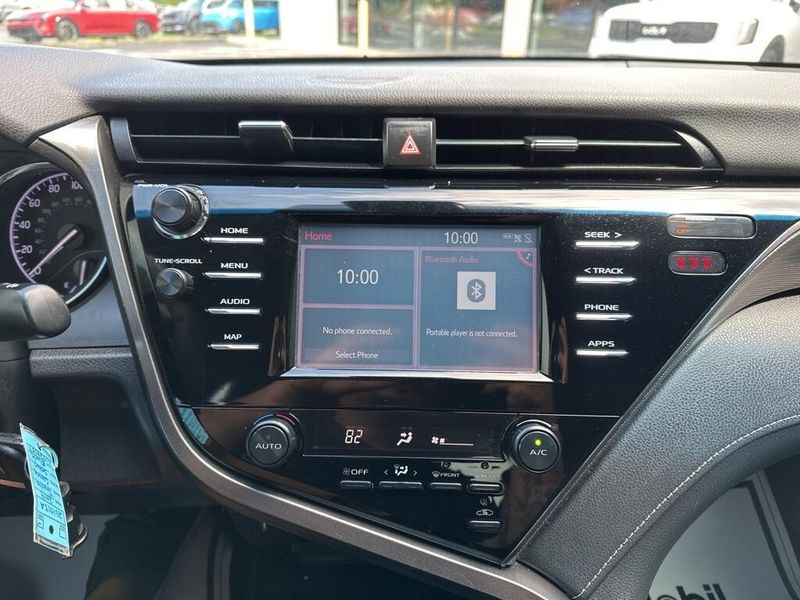 Used 2019 Toyota Camry LImage 32
