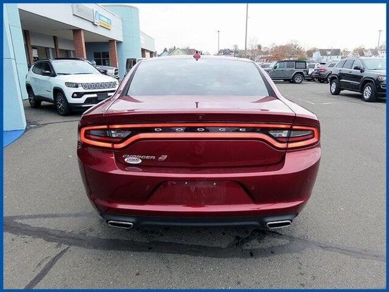 2021 Dodge Charger SXTImage 6