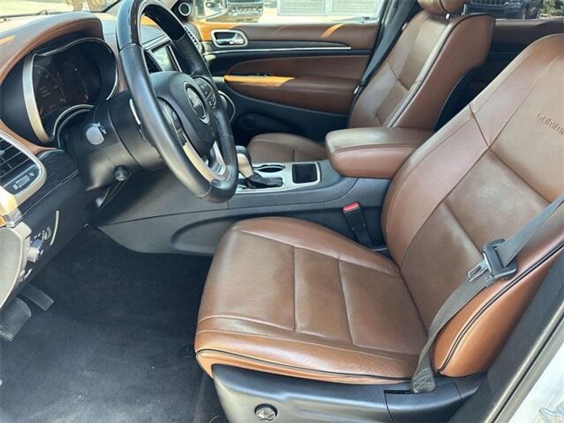 Used 2016 Jeep Grand Cherokee SummitImage 18