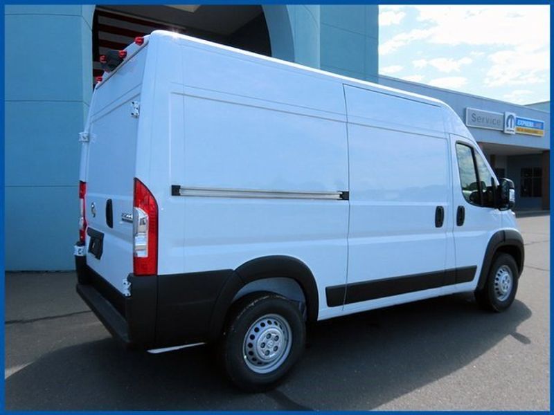 2024 RAM ProMaster High RoofImage 6