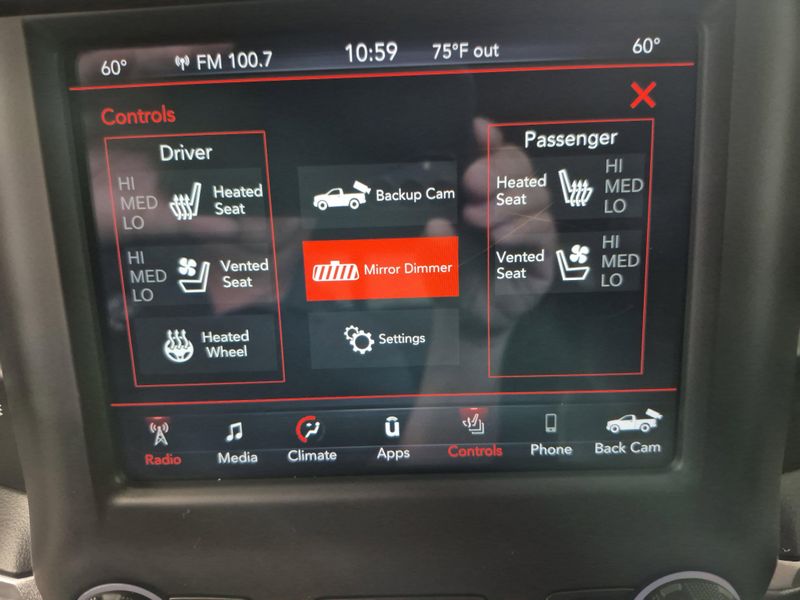 2020 RAM 1500 LaramieImage 32