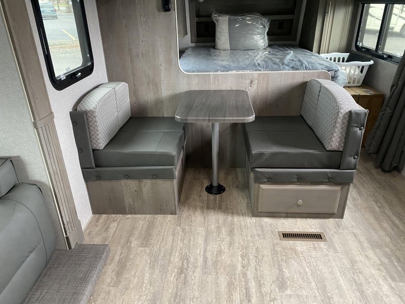 New 2025 NORTHWOOD MFG ARCTIC FOX 25R Image 17