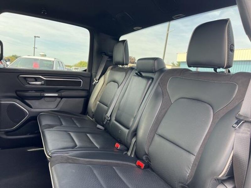 2024 RAM 1500 LaramieImage 17