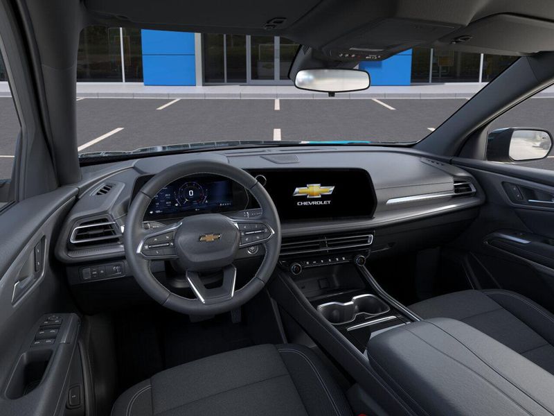 New 2025 Chevrolet Traverse FWD LTImage 15