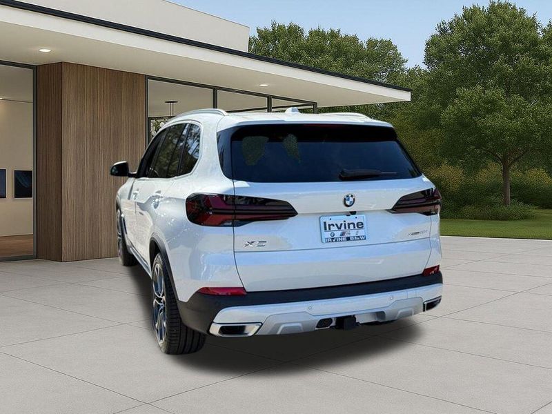 New 2026 BMW X5 xDrive40iImage 11