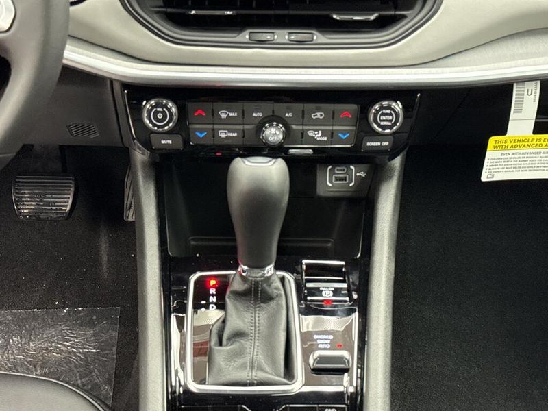 New 2026 Jeep Compass Limited 4x4Image 9