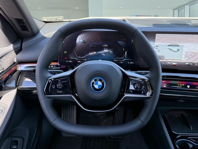 2025 BMW i5 eDrive40Image 22