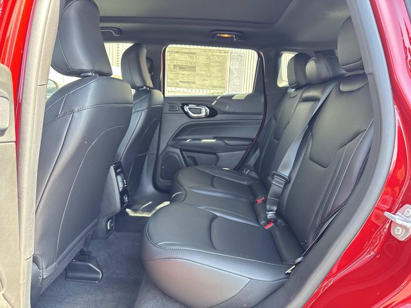 New 2026 Jeep Compass Limited Altitude 4x4