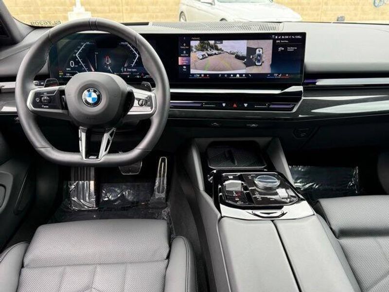 Used 2026 BMW 5 Series 530i xDriveImage 31