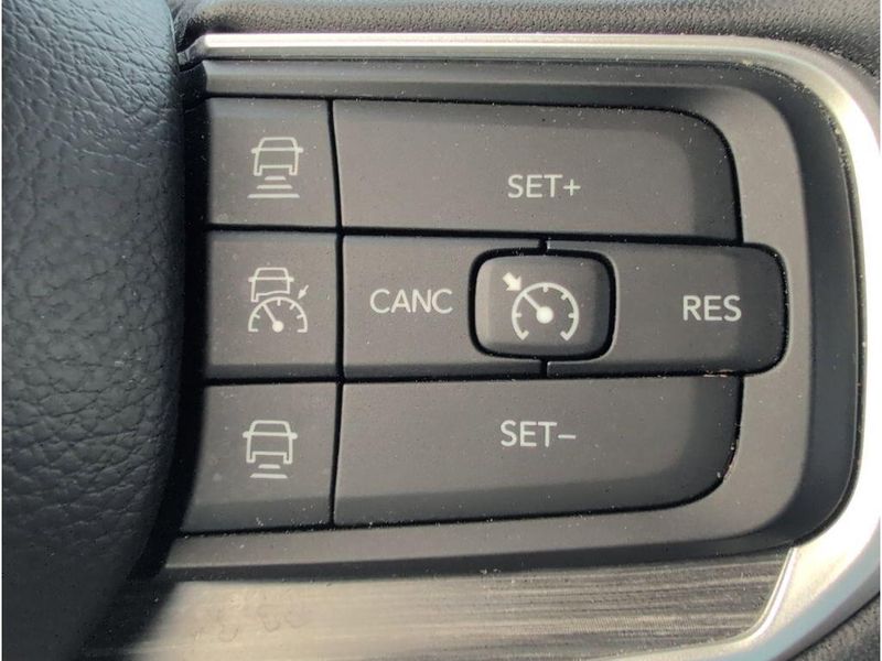 2024 Jeep Wagoneer Series IIIImage 24