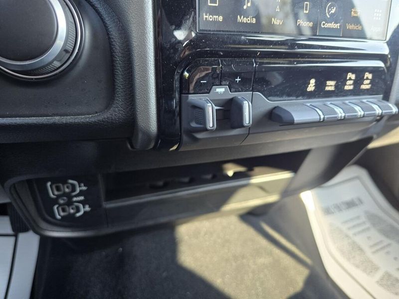 2024 Ram 2500 Big Horn photo 18