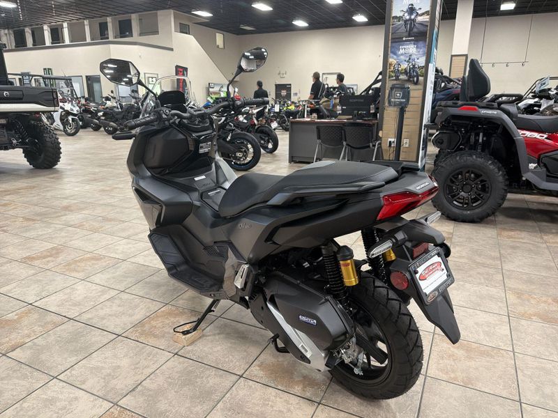 New 2027 Honda ADV160 Image 15