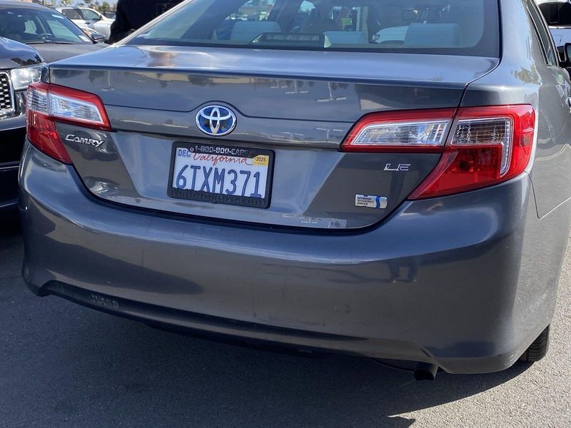 2012 Toyota Camry Hybrid LEImage 5