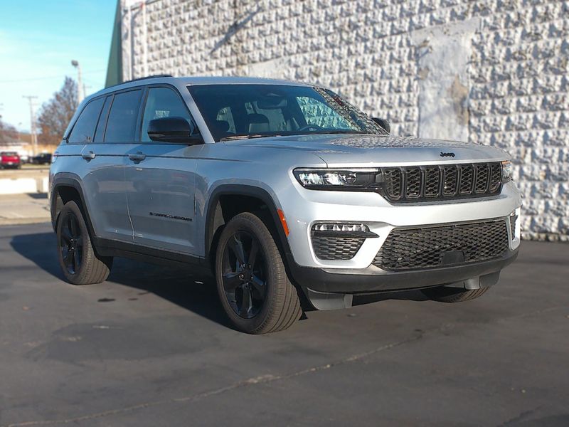 2024 Jeep Grand Cherokee Limited 4x4Image 1