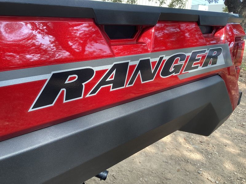 2025 Polaris RANGER CREW XP 1000 PREMIUM  SUNSET REDImage 14